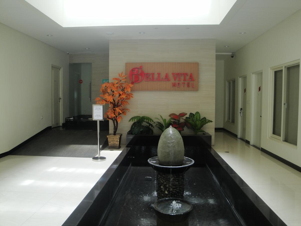 Bella Vita Hotel Kupang  Extérieur photo