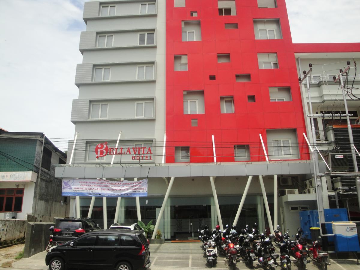 Bella Vita Hotel Kupang  Extérieur photo