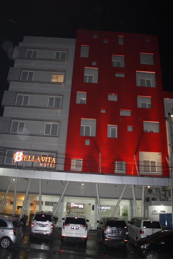 Bella Vita Hotel Kupang  Extérieur photo